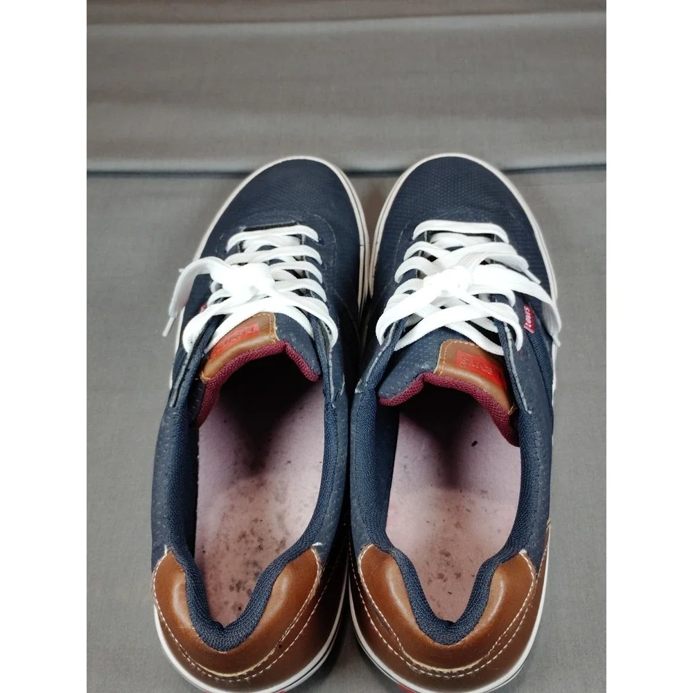 Levi’s ****please review